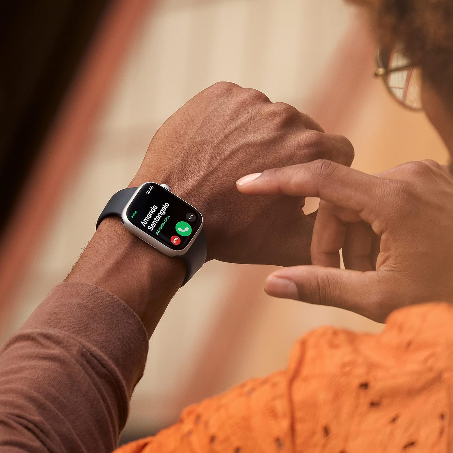 Apple Watch Series 8 (GPS, 45mm) Midnight Aluminum Case with Midnight Sport Band (Renewed Premium) - Authentic Apple Products.
